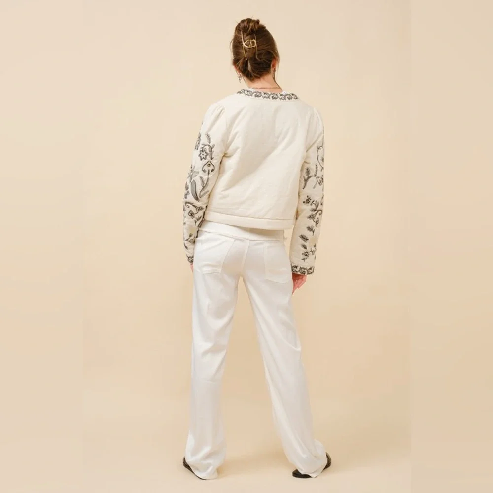 Pre loved Embroidered Zip Up Jacket in Vanilla Black - Picture 5 of 7